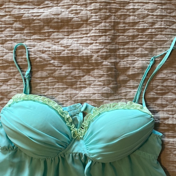 EUC Ambrielle Embroidered Mesh Babydoll - Picture 2 of 5